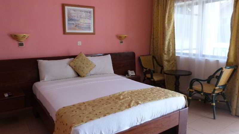 Riviera Taouyah Hotel Conakry Bagian luar foto