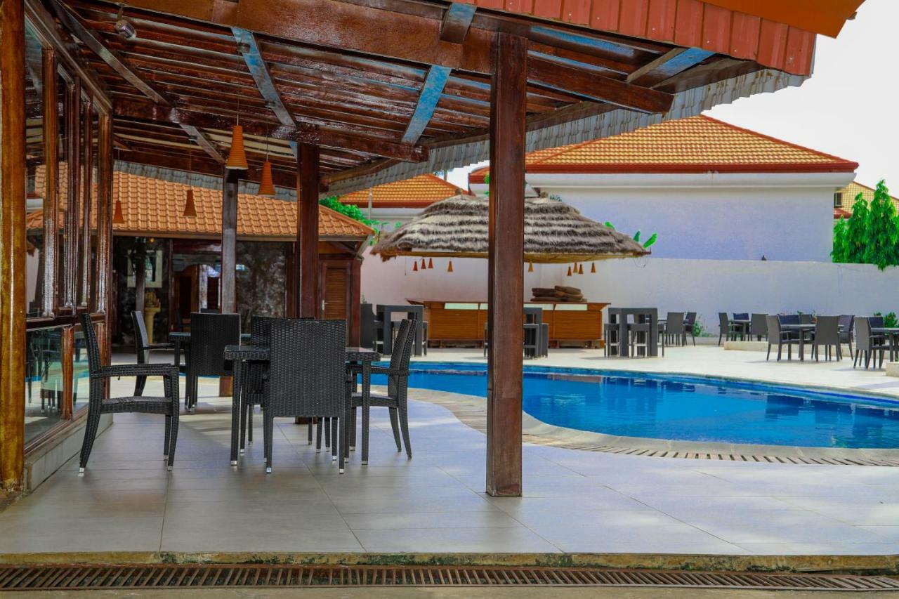 Riviera Taouyah Hotel Conakry Bagian luar foto